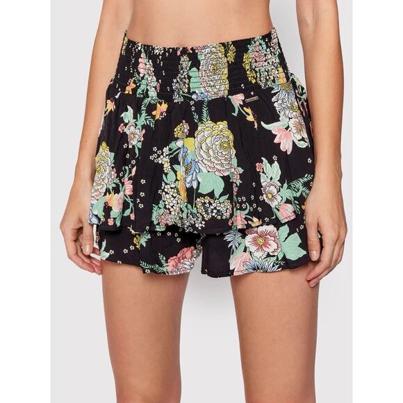 Maaji Black Floral Smocked Waist Ruffle Skort Medium - Picture 2 of 9